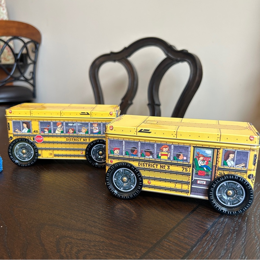 Vintage School Bus 75 District No.3 Keller Charles of Philadelphia Tin Canister